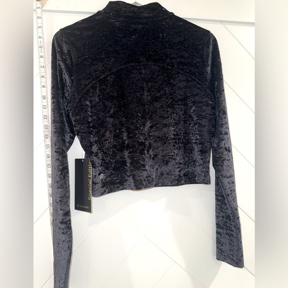 Lululemon All Aligned Mock Neck Crushed Velvet top Black special ed. sz. 12 NWT - Picture 7 of 13